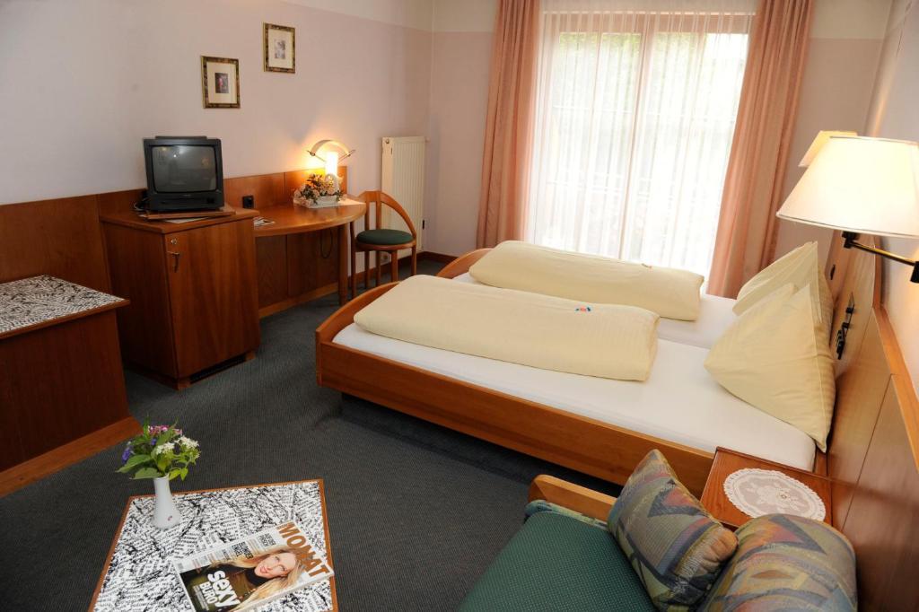 Hotel Edlingerwirt - Sauna & Golfsimulator Inklusive Spittal an der Drau Room photo